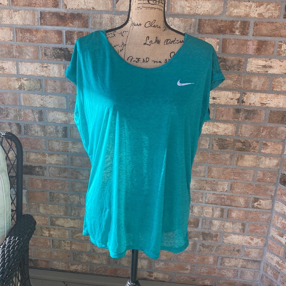 Nike Top